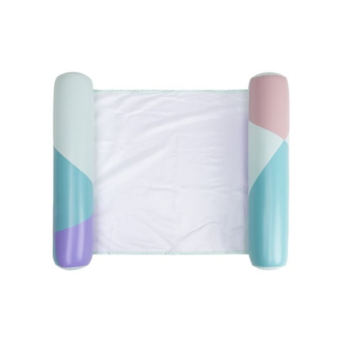 Opblaasbare zwembadstoel met kleurrijke drijfbuizen.