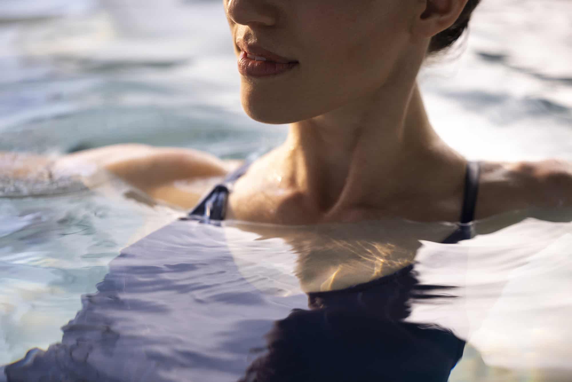 jacuzzi spa female detail 14 2000x1334 37206d1e 539f 4b34 9576 2ca49636a3c8